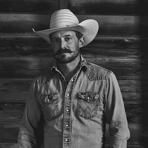 Evan Felker headshot