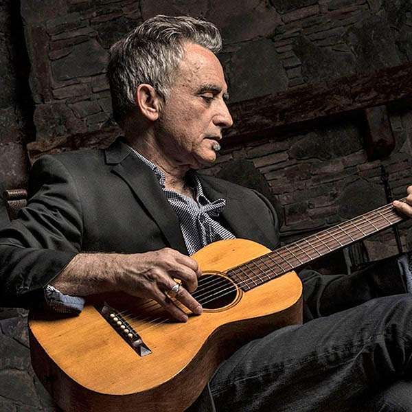 Michael Fracasso photo credit Gary Hart